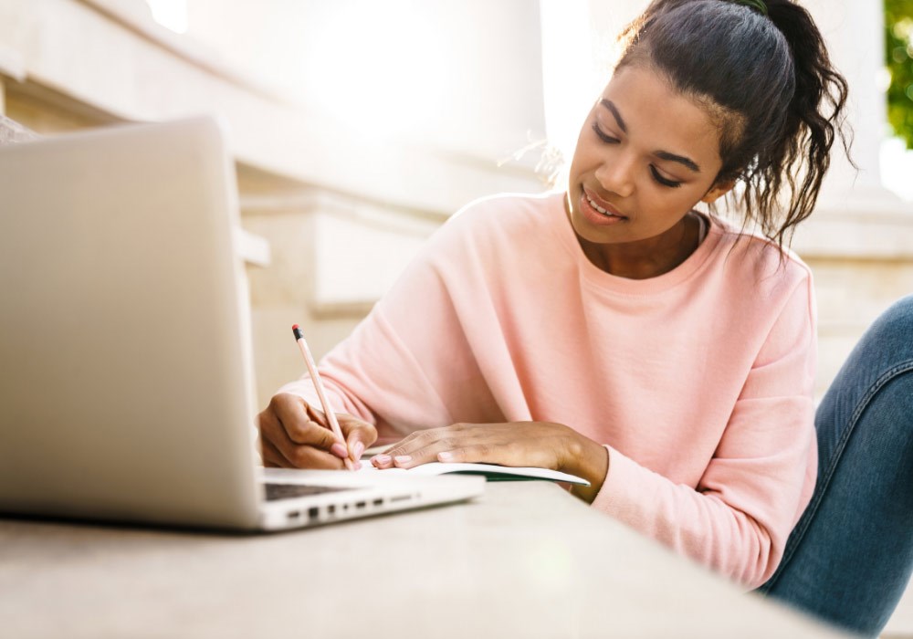 10 Really Important Questions To Ask Before Selecting Any University Featured Image