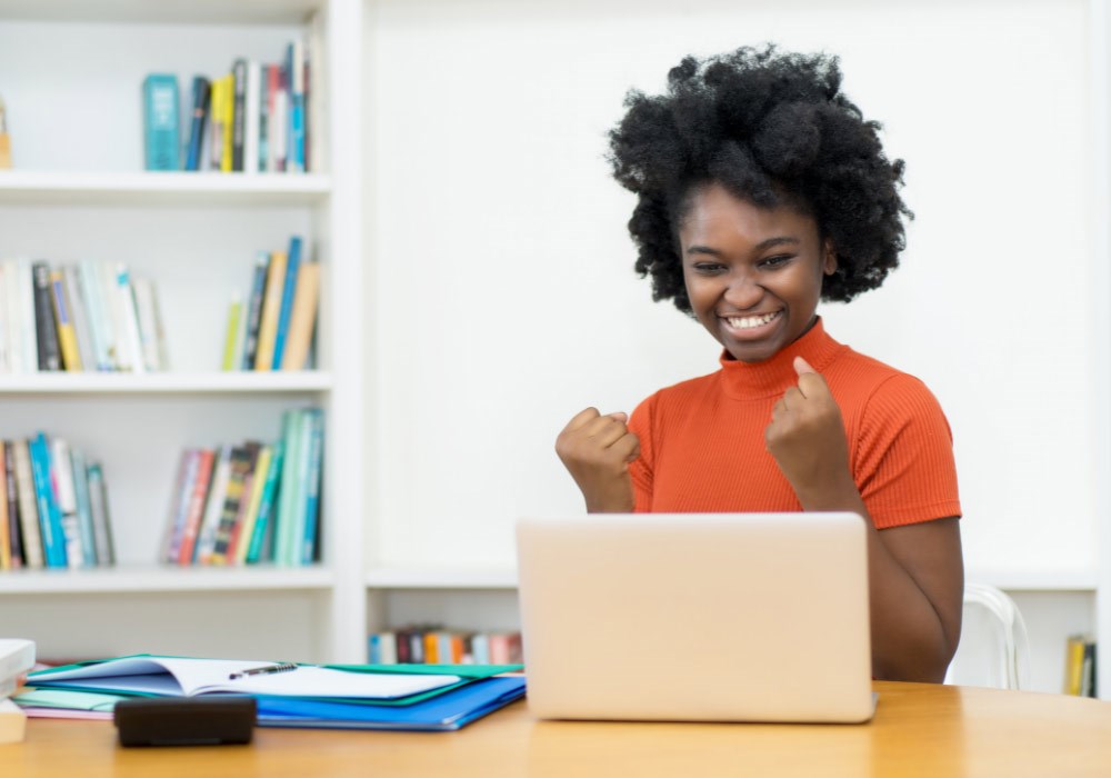 3 Reasons Why A Student Loan Is Worth It Featured Image